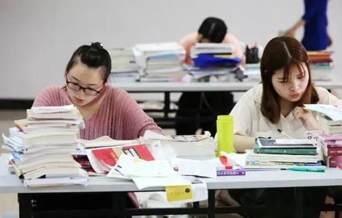 學生考研復試失敗，家長的反應各不相同，網友表示太真實了
